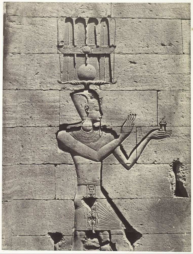 Reliëf van keizer Augustus als farao op de muur van de tempel van Kalabsja, Egypte (1852) by Maxime Du Camp, anonymous…