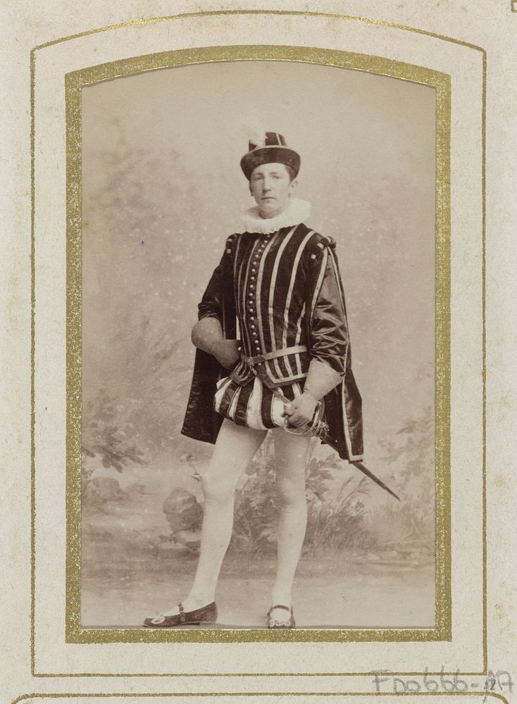 Portret van een jonge man in kostuum, aangeduid als J. Schoemaker (1887 - 1899) by Antonius Joannes van der Stok