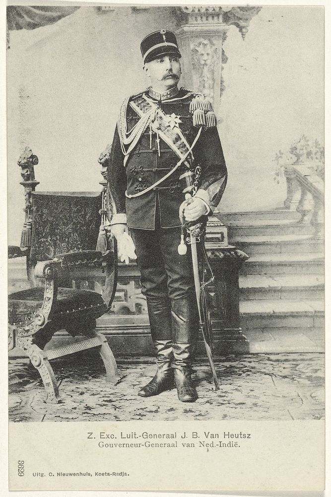 Portret van gouverneur-generaal Van Heutsz (1904 - 1905) by anonymous, anonymous and Christiaan Benjamin Nieuwenhuis