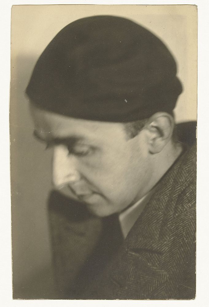 Portret van Han van der Kop (1933) by Velox Foto