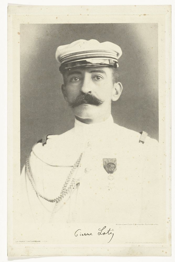 Portret van Pierre Loti in uniform (c. 1879 - 1885) by E Montastier, anonymous and Clément Deltour and Co