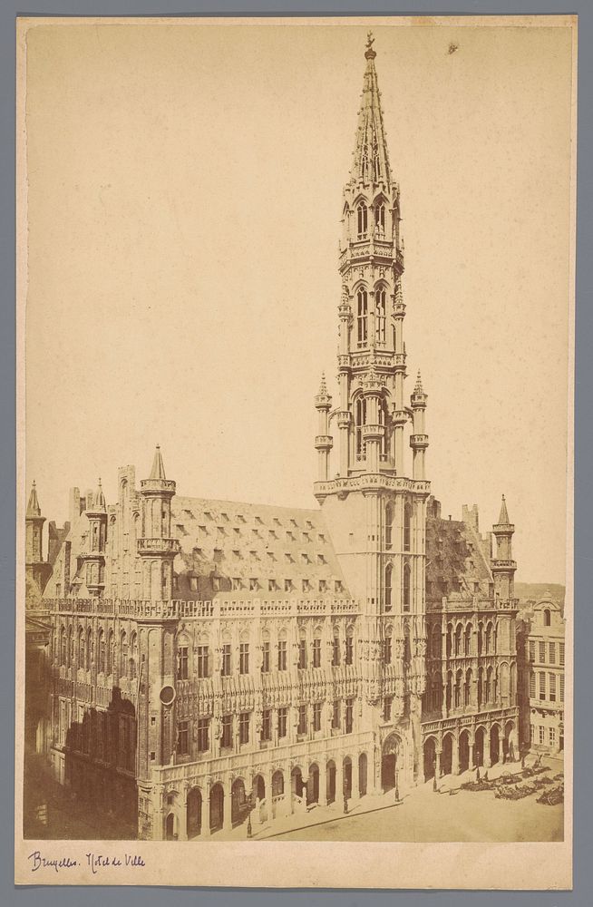 Stadhuis van Brussel, België (1860 - 1900) by anonymous