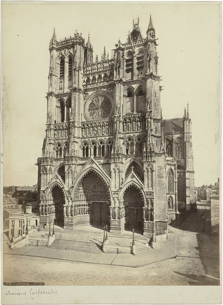 Gezicht op de Notre-Dame van Amiens (1859 - 1890) by anonymous and Francis Frith and Co
