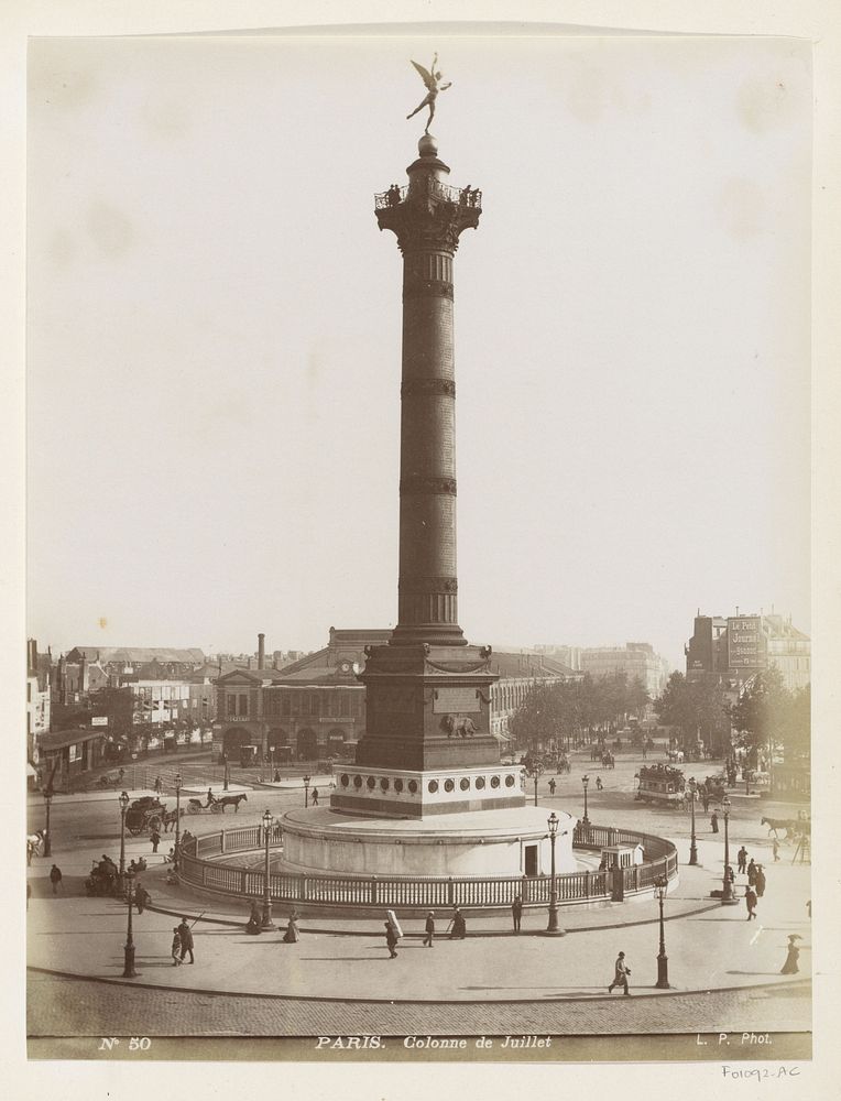 Colonne de Juillet op de Place de la Bastille in Parijs (c. 1880 - c. 1900) by Louis Antoine Pamard