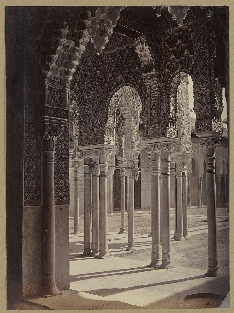 Patio de los Leones in het Alhambra in Granada (1851 - c. 1890) by anonymous
