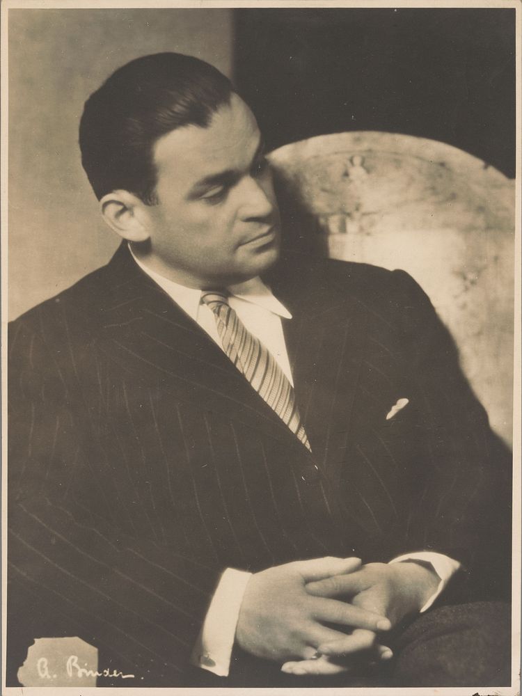 Portret acteur, zittend (1925 - 1935) by A Binder