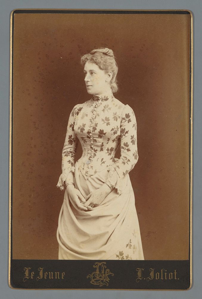 Portret van een onbekende vrouw (c. 1874 - c. 1900) by Augustin Aimé Joseph Lejeune and Leon Joliot