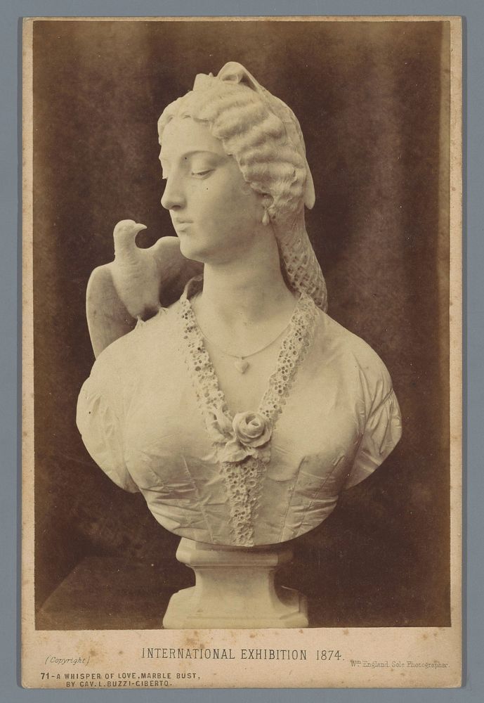 Marmeren buste Een Liefdesfluistering door Cav. L. buzzi-Giberto Villa (1874) by William England