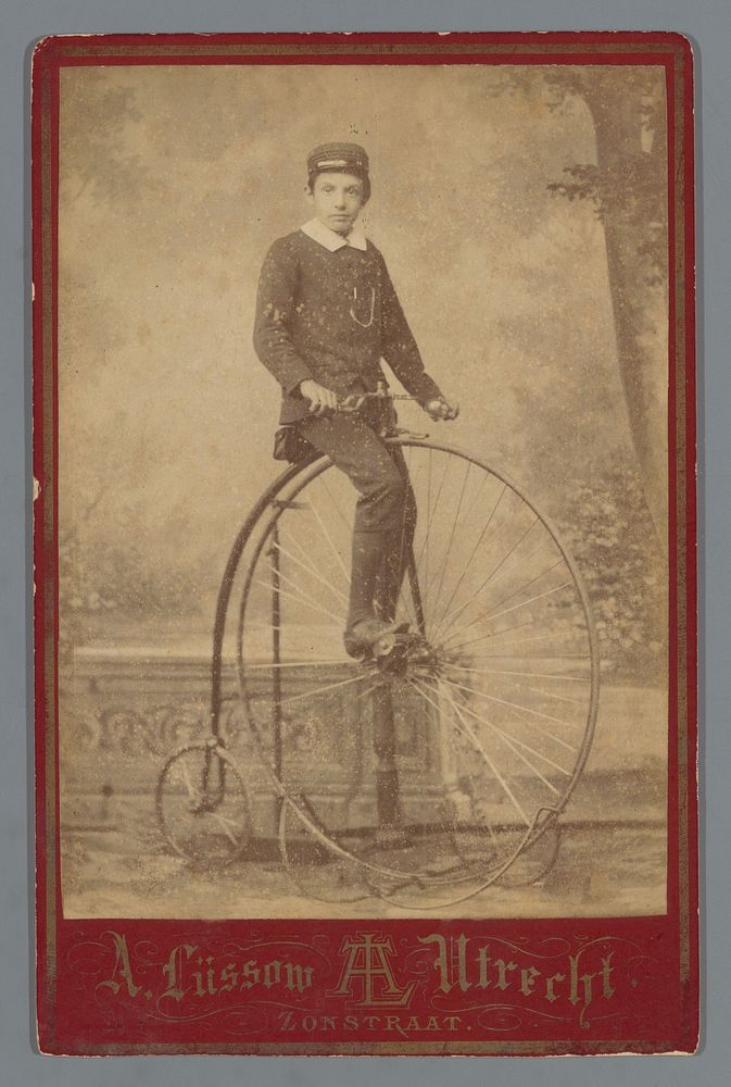 Portret van Matthieu van Oosterzee op een fiets (c. 1855 - c. 1860) by Gustav Albert Fredrich Christoph Lüssow
