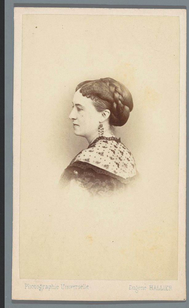 Portret van Mme Gaveau-Sabatier (1864 - 1871) by Eugène Hallier