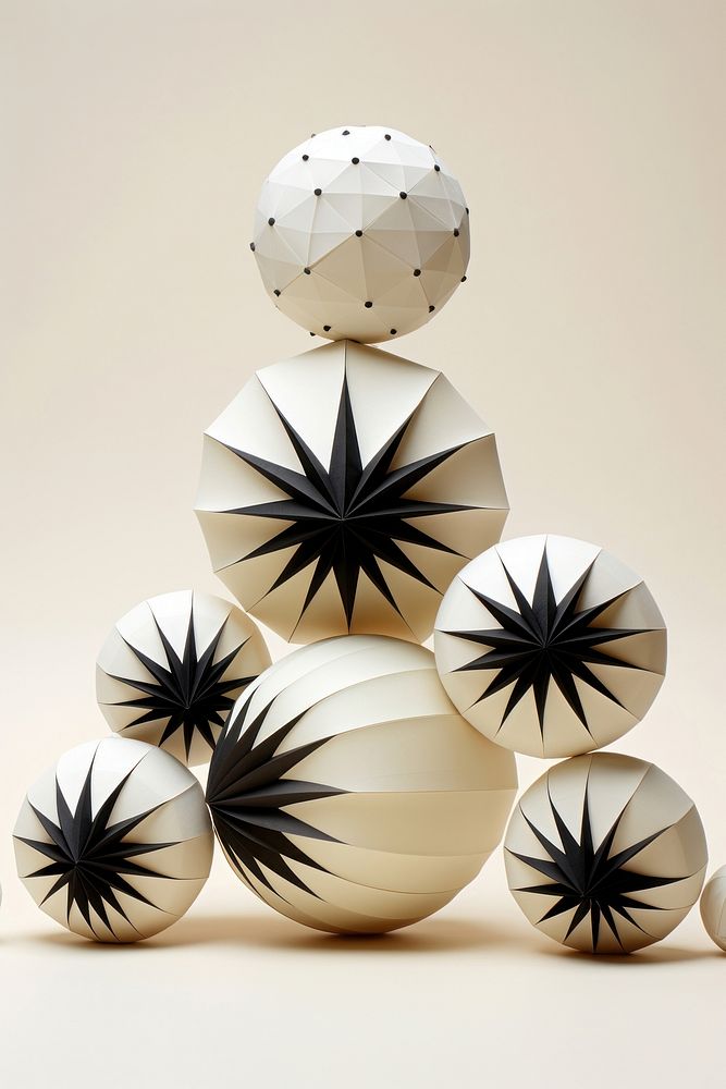 Origami simple balls white.