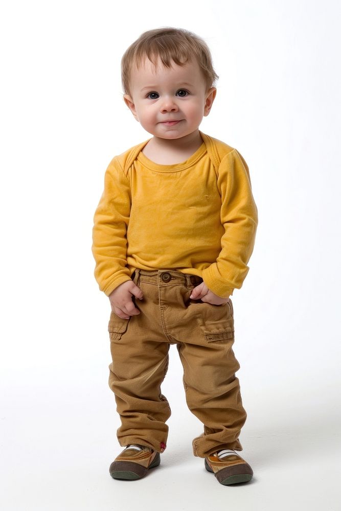 Photo of toddler portrait standing sleeve.