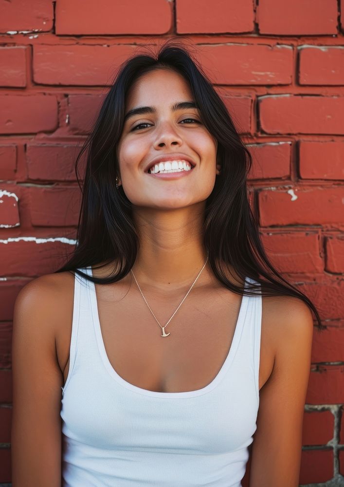 Portrait laughing necklace smile.