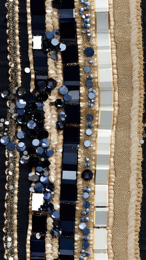 Stripes pattern jewelry necklace gemstone.