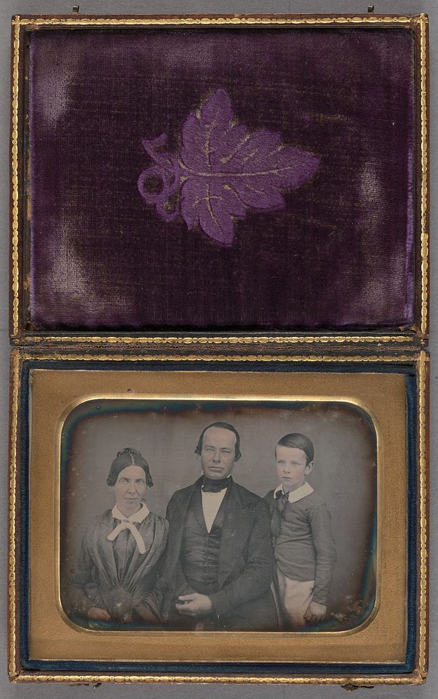 Portrait of an unidentified family