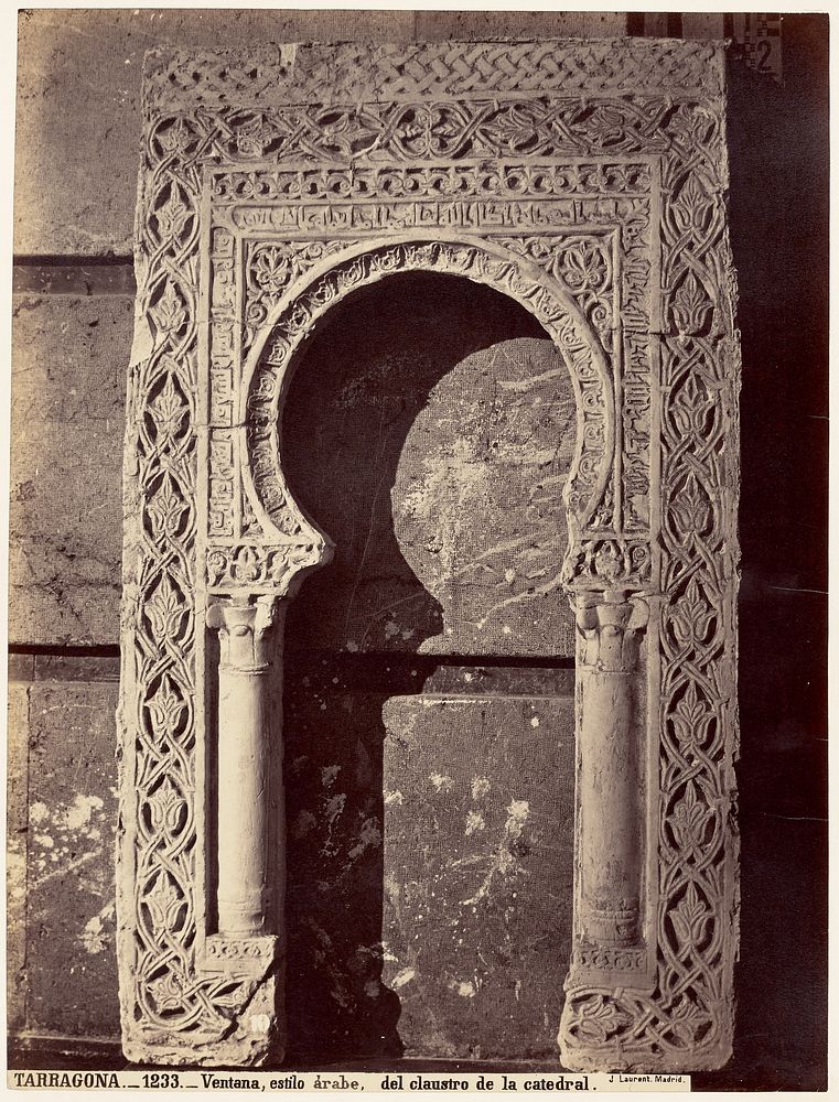 Ventana estilo arabe del claustro de la catedral, Tarragona by Juan Laurent