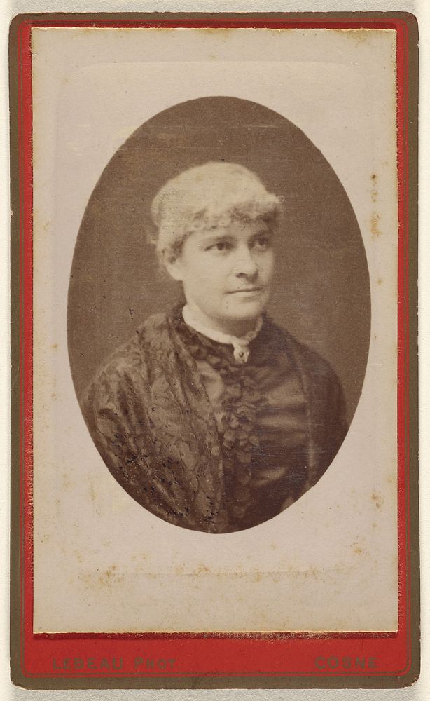 Unidentified woman, printed in quasi-oval style by Lebeau