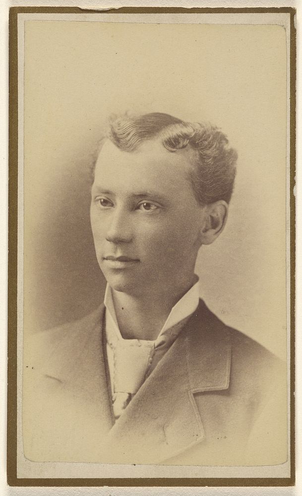 Unidentified young man, printed in vignette-style by Mayes and Bell