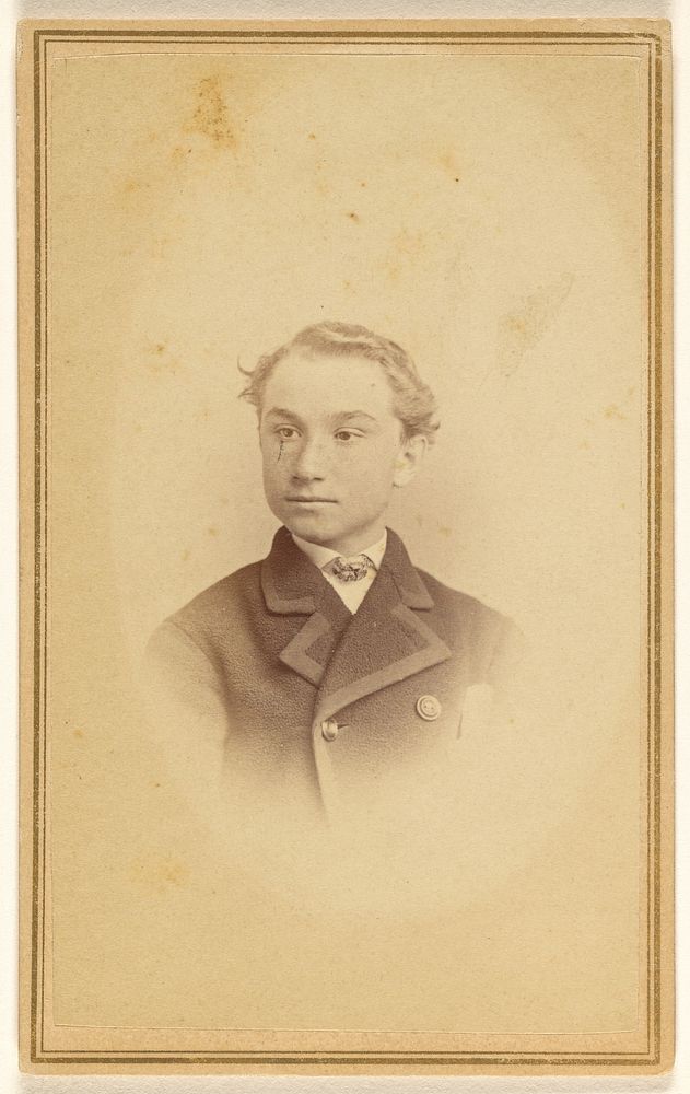 Unidentified young man, printed in vignette-style by Draper and Husted