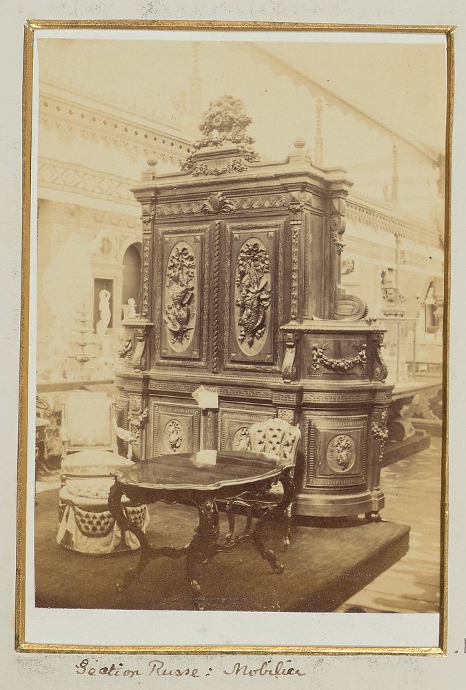 Section Russe, Mobilier by Léon and Lévy