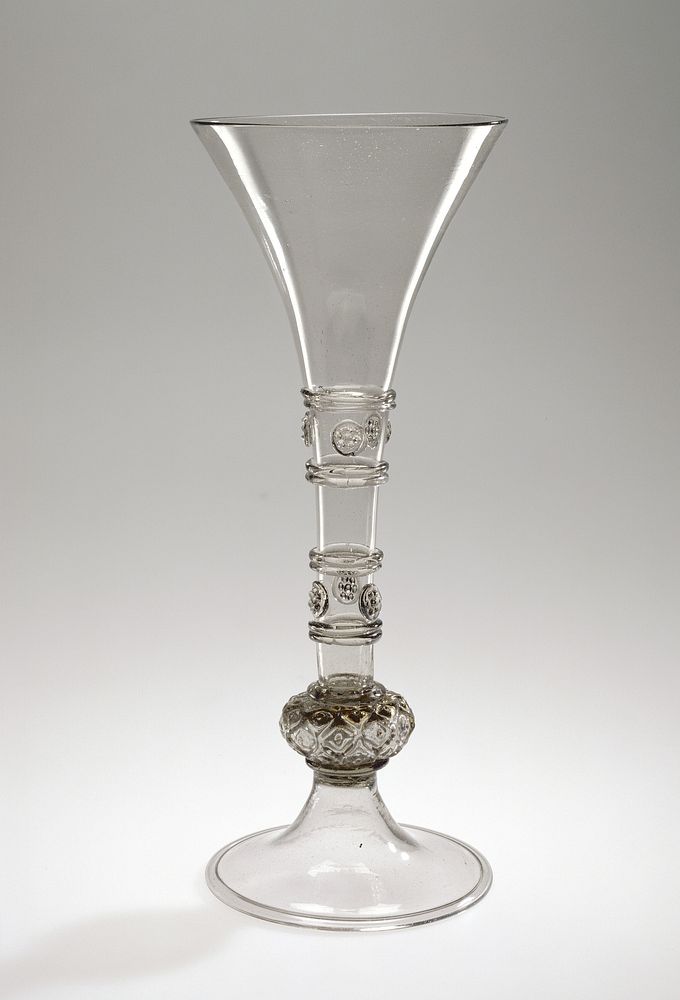 Goblet (Trichterpokal) by Sebastian Höchstetter