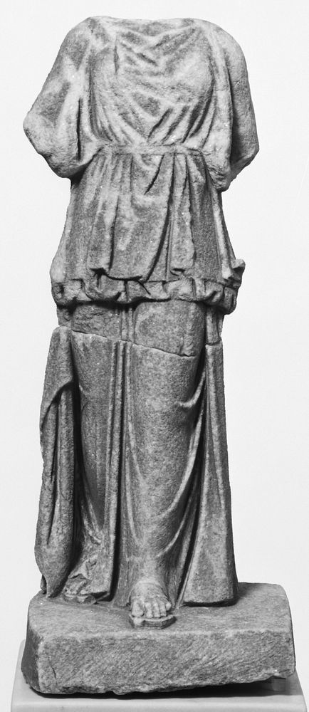 Statuette of a Kore