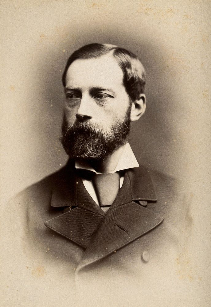 Sir Thomas Richard Fraser. Photograph by Barraud.