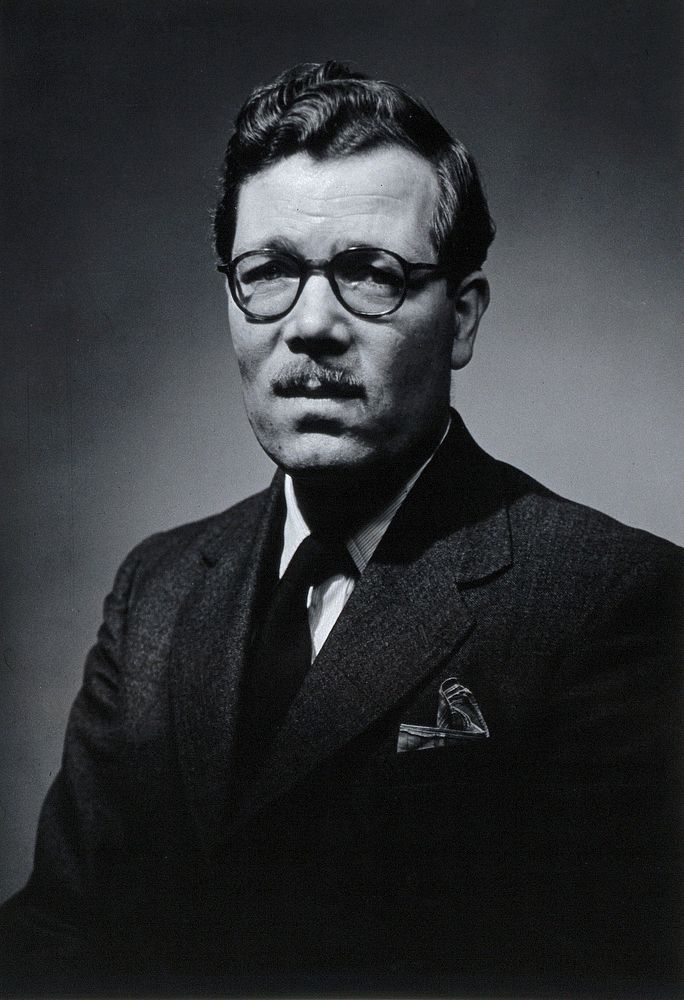 Frederick Noël Lawrence Poynter. Photograph.
