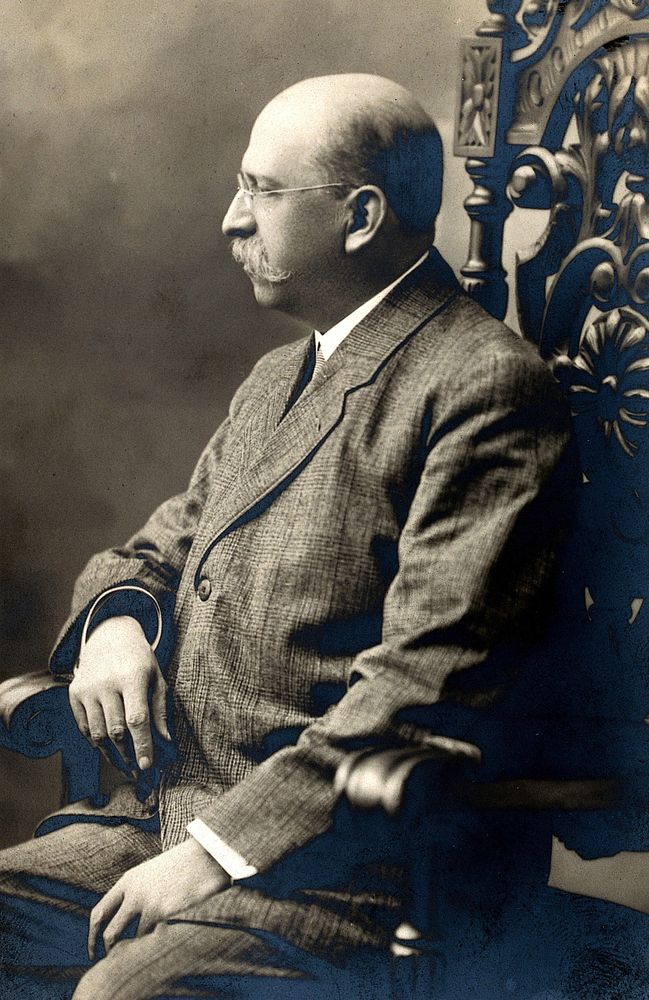 F. N. León. Photograph by De Youngs.