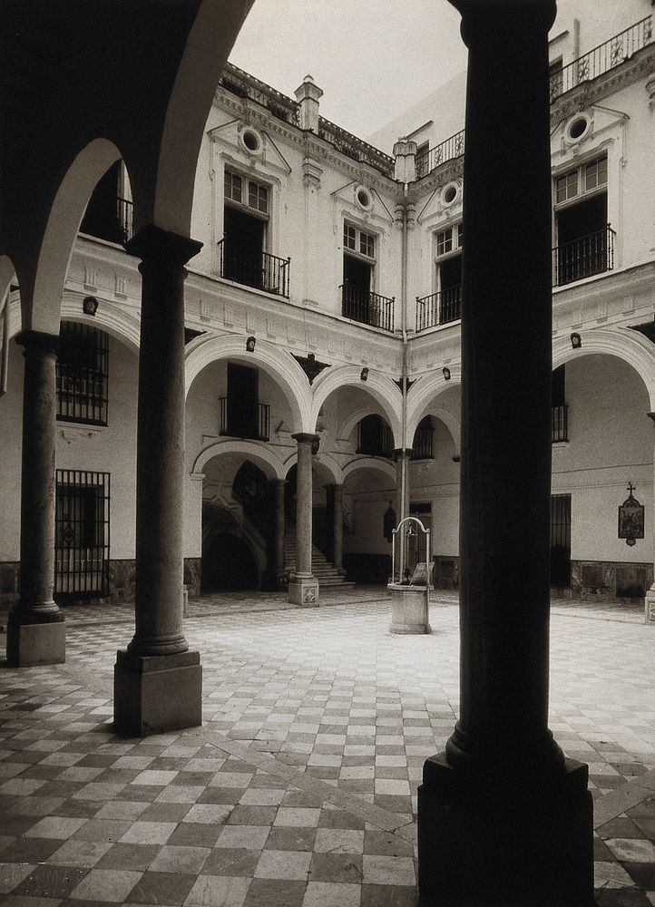 Women's hospital, Cádiz: 18th-century patio . Photograph, ca.1900.