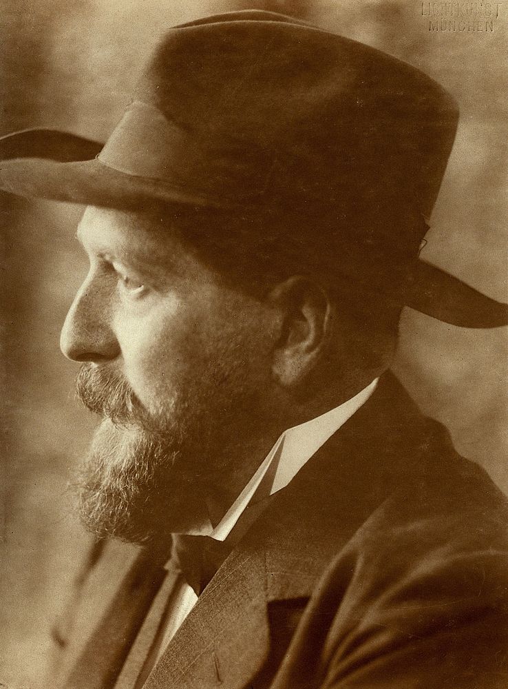 Rudolf Magnus. Photograph.
