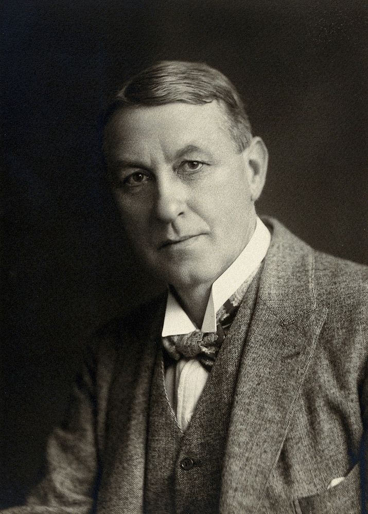 Philip Percy Manning. Photograph by Elliott & Fry.