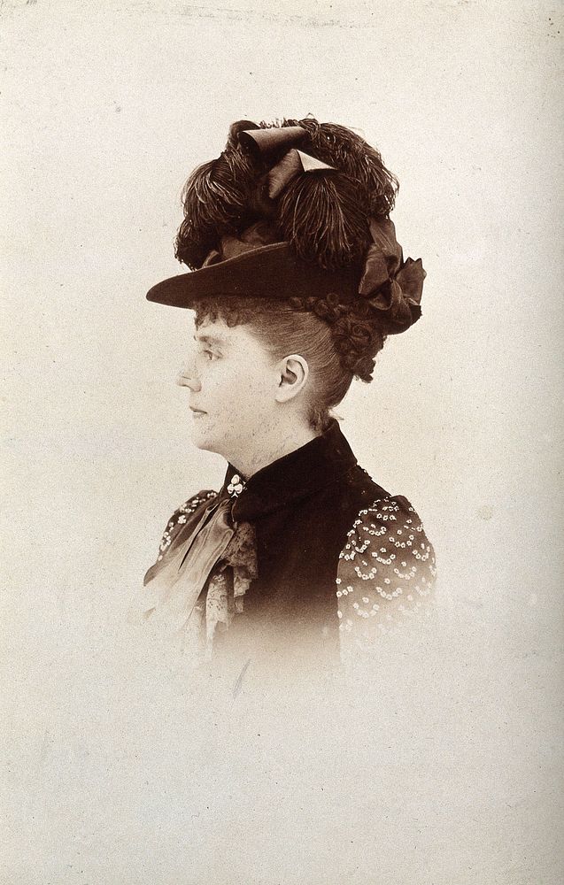 Mme Dieulafoy. Photograph by Nadar, Paris.