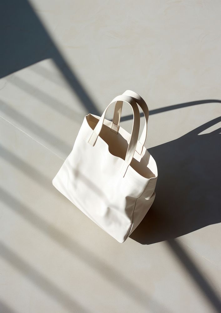 A white tote bag handbag shadow purse.