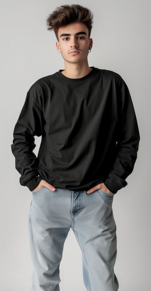 Teenager long sleeve streetwear sweatshirt portrait sweater.