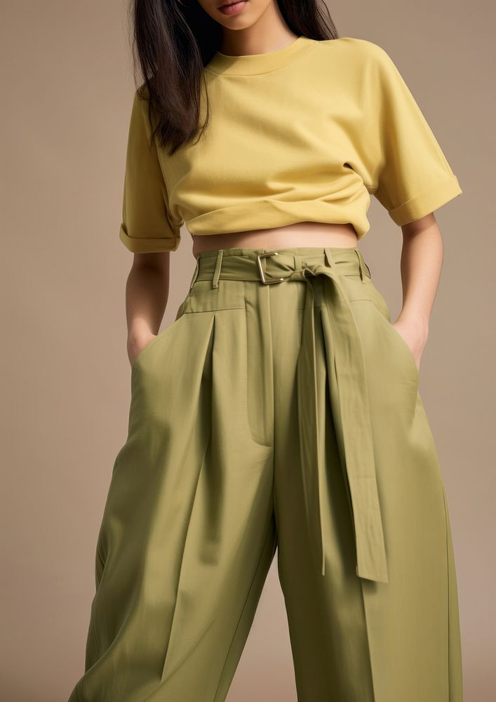 High-waist trousers with an adjustable elasticated double waistband pocket adult khaki.