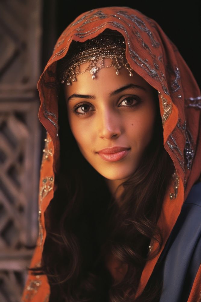 Muslim girl portrait fashion photo.
