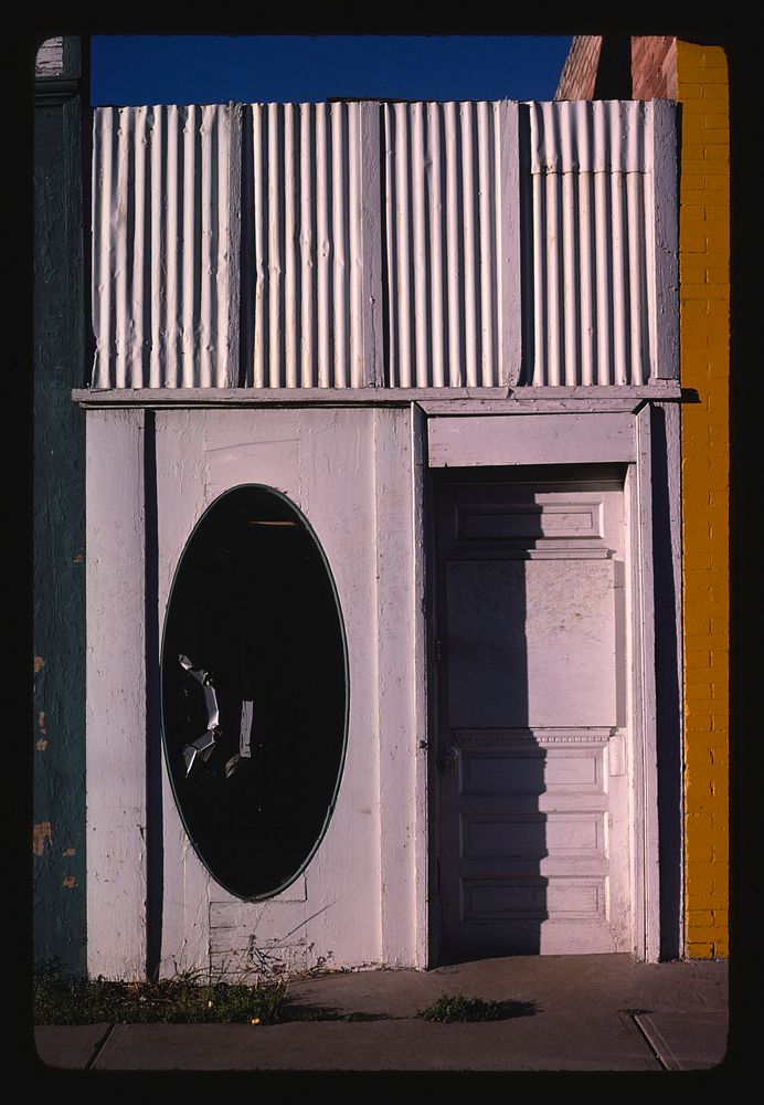Tiny Store, Colorado Springs, Colorado (1980) photography in high resolution by John Margolies. Original from the Library of…