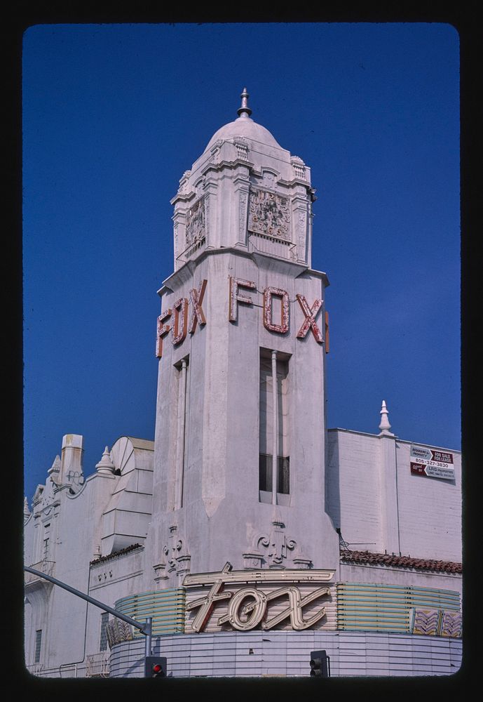 Fox Theater, Bakersfield, California (1987) photography in high resolution by John Margolies. Original from the Library of…