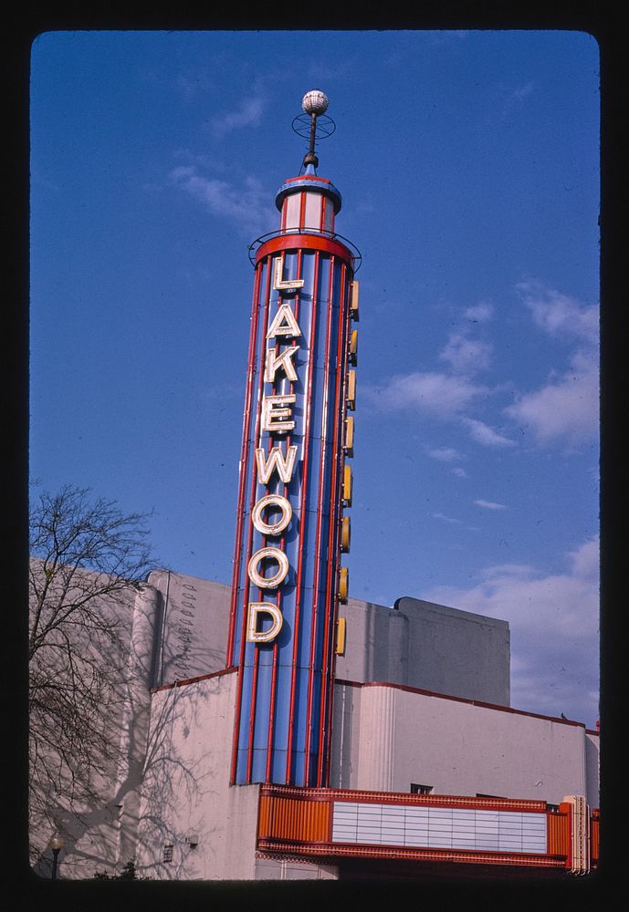 Lakewood Theater, Dallas, Texas (1994) photography in high resolution by John Margolies. Original from the Library of…