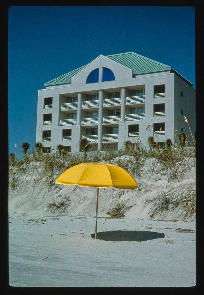 Hotel Intercontinental, Hilton Head Island, South Carolina (1985) photography in high resolution by John Margolies. Original…