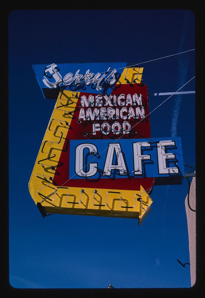 Jerry's Cafe sign, Cole Avenue (Route 66), Gallup, New Mexico (2003) photography in high resolution by John Margolies.…