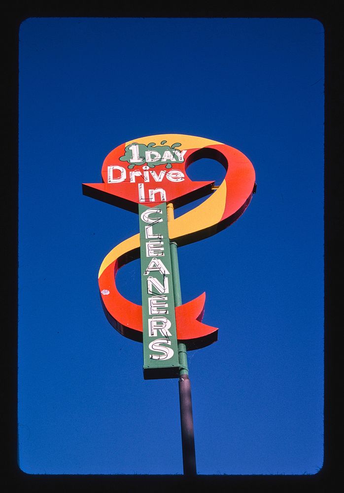 1 Day Drive-In Cleaner sign, 2041 Radcliff, Klamath Falls, Oregon (2003) photography in high resolution by John Margolies.…