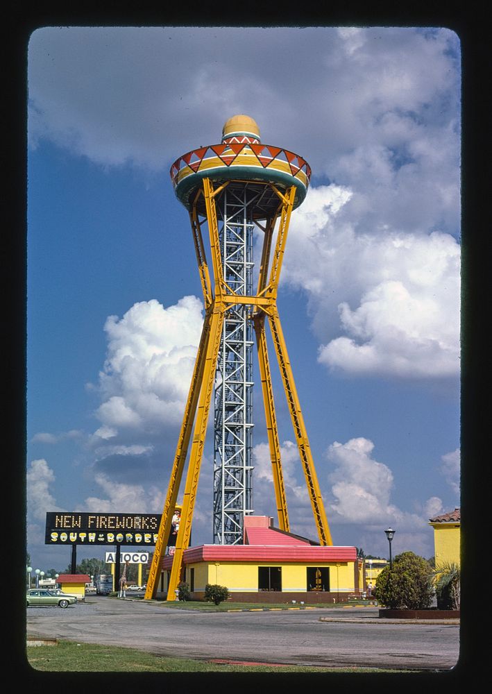 Tower, billboard, South of the border, Dillon, South Carolina (1986) photography in high resolution by John Margolies.…