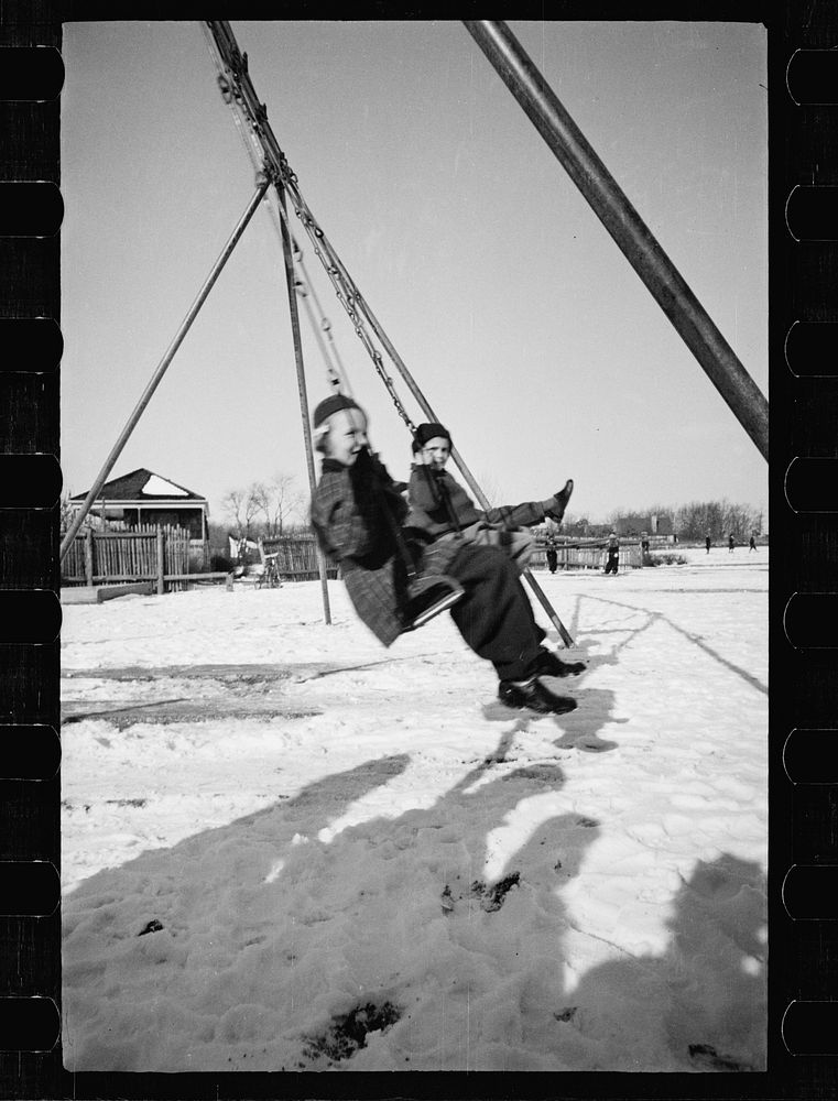 [Untitled photo, possibly related to: Playtime, Radburn, New Jersey]. Sourced from the Library of Congress.