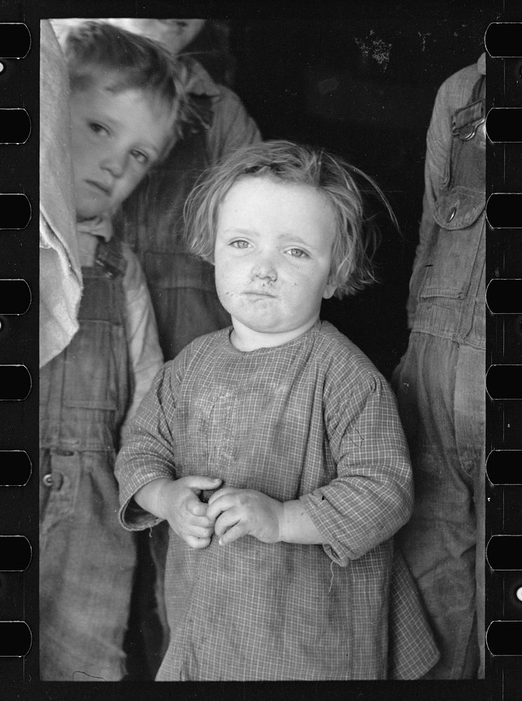 Baby girl of family living on Natchez Trace Project, near Lexington, Tennessee. Sourced from the Library of Congress.