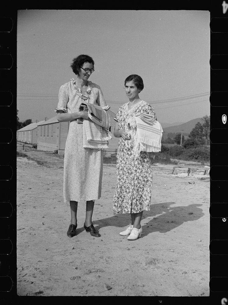 [Untitled photo, possibly related to: Homesteaders carrying shawls, etc., woven at Tygart Valley Homesteads, West Virginia].…