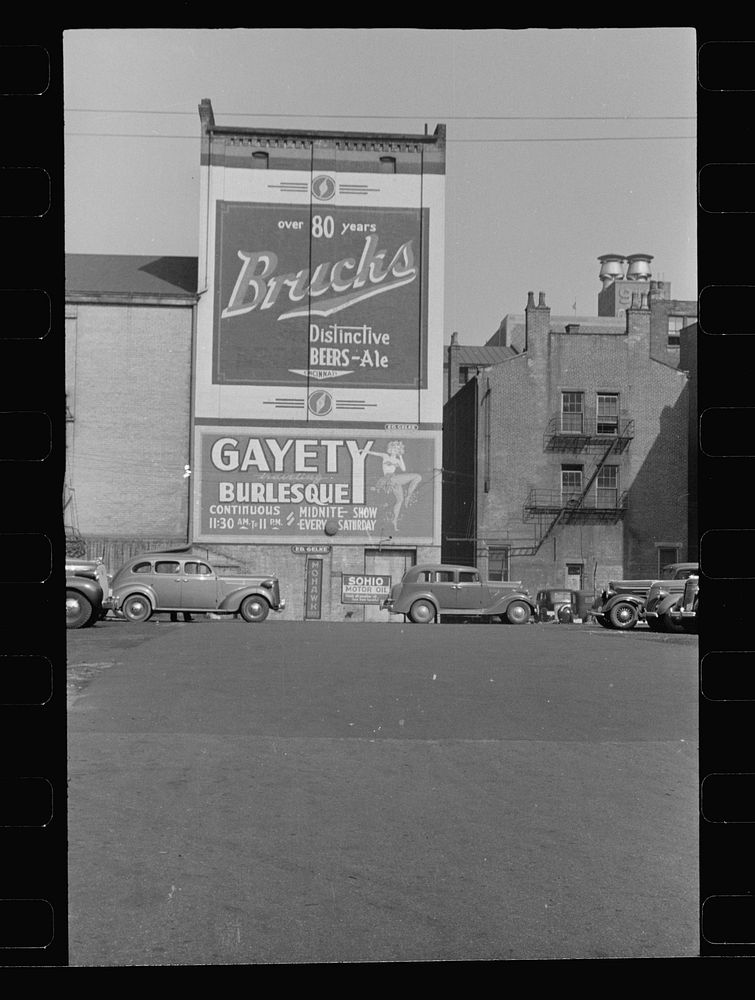 Parking lot, Cincinnati, Ohio. Sourced from the Library of Congress.