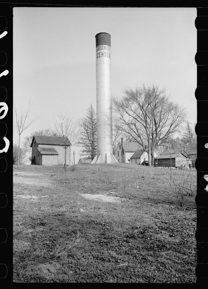 Water tower, Grundy Center, Iowa. Sourced from the Library of Congress.