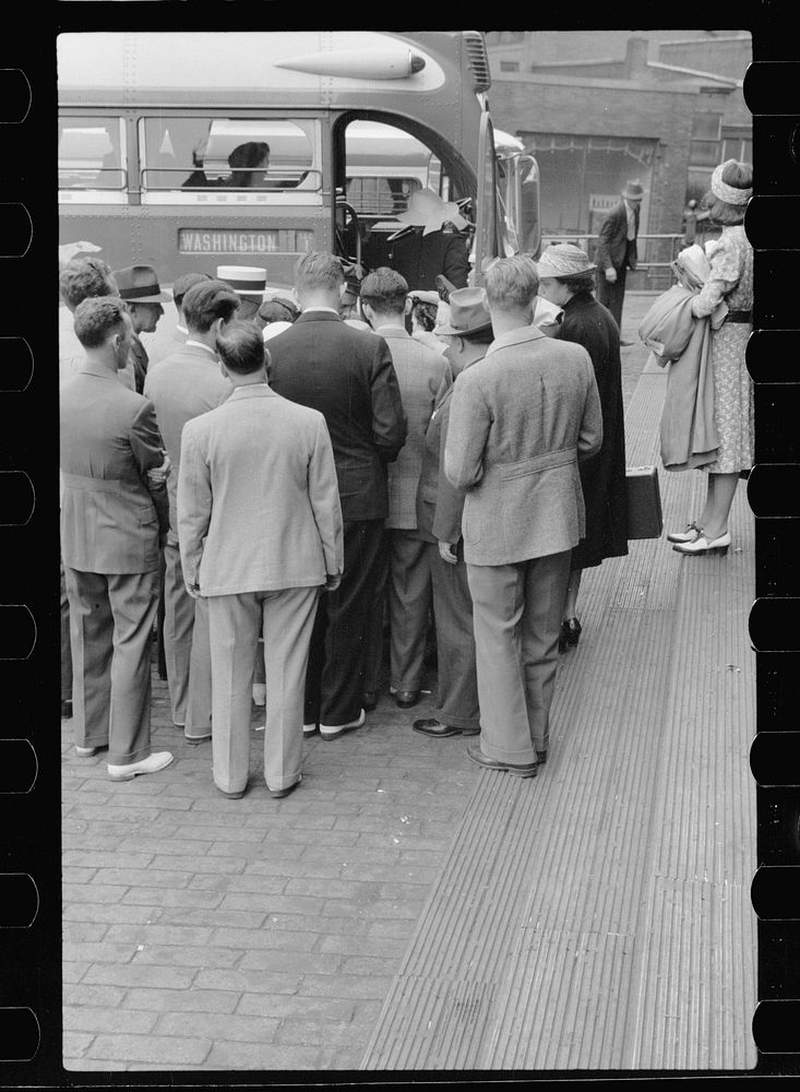 [Untitled photo, possibly related to: Greyhound bus station, Harrisburg, Pennsylvania]. Sourced from the Library of Congress.